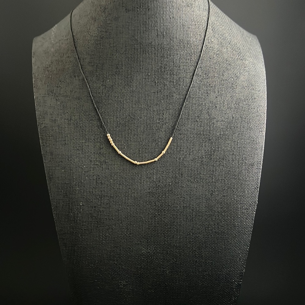 Beq Pettina Morse Code Necklace “Happy”